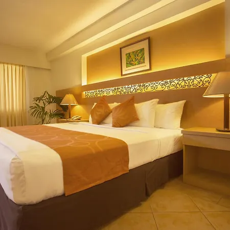 Montebello Villa Hotel Cebu Exterior photo